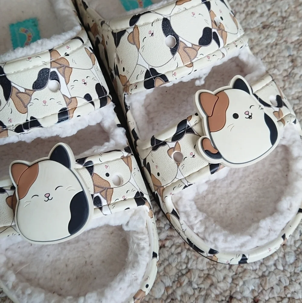 Crocs x Squishmallows Cam Cozzzy Sandal size 6